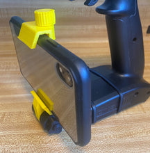 Load image into Gallery viewer, Spektrum DX3/DX5c/Traxxas TQi Phone or GoPro Mount